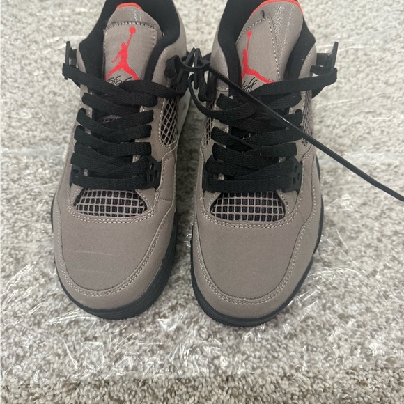 Jordan Men's Gray and Red Sneakers
